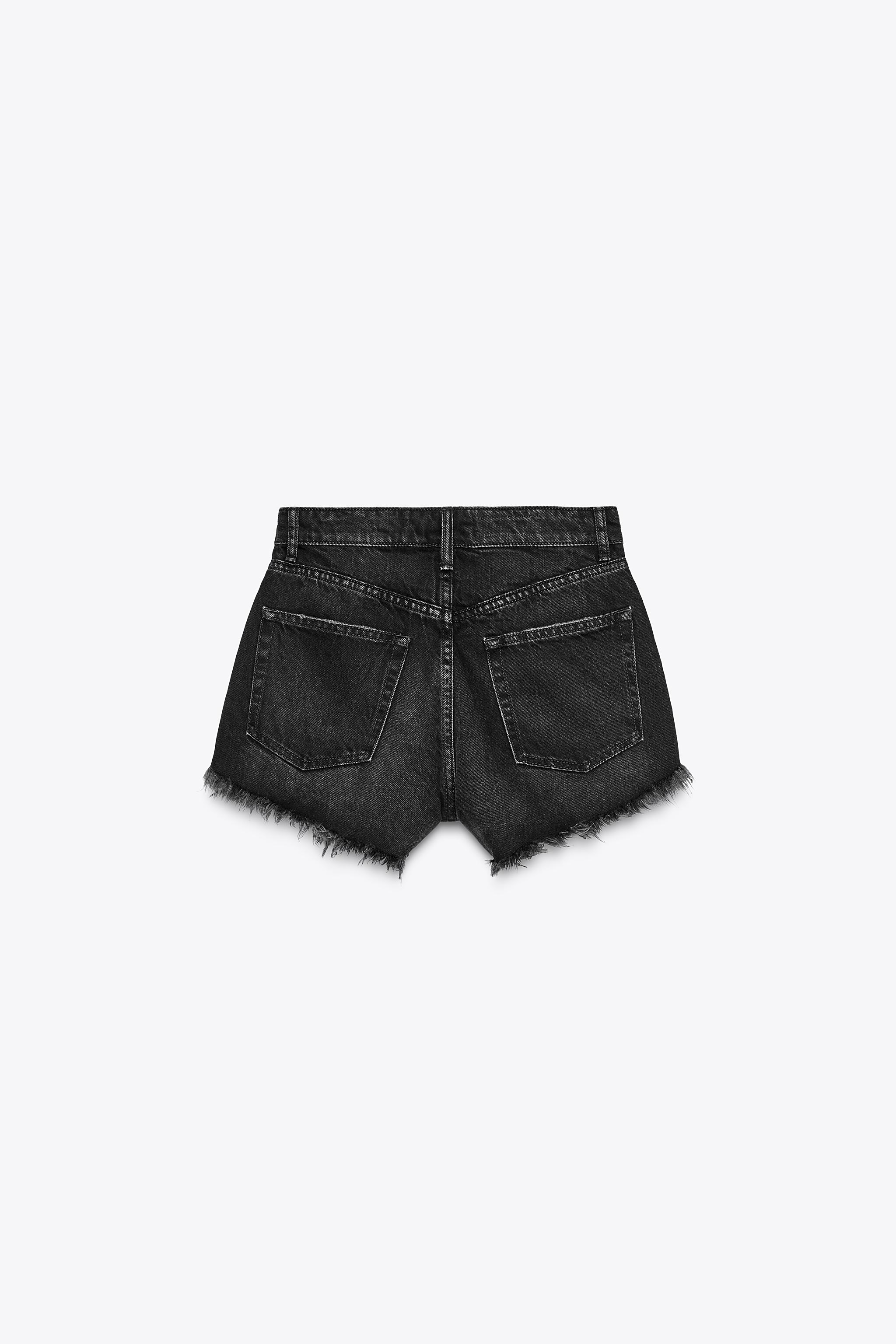 CURVED HIGH-WAISTED DENIM SHORTS
